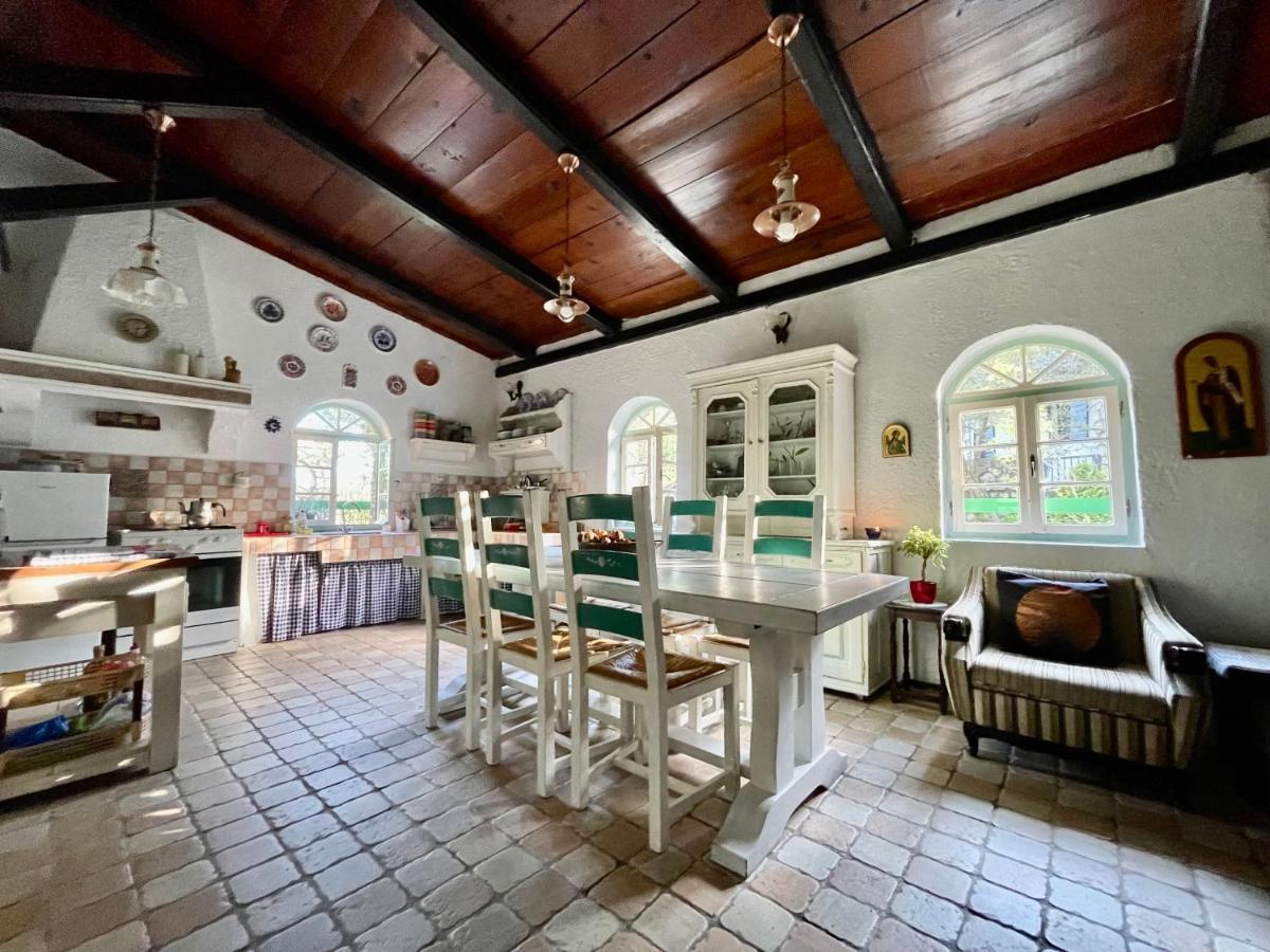Lake House Puro Dodosi Екстериор снимка