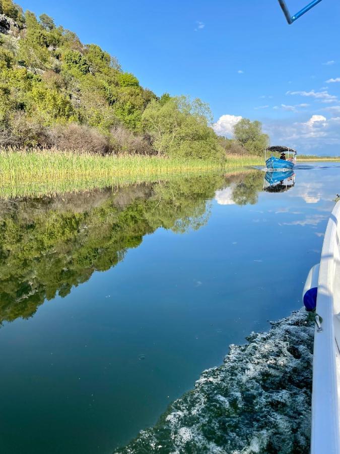 Lake House Puro Dodosi Екстериор снимка