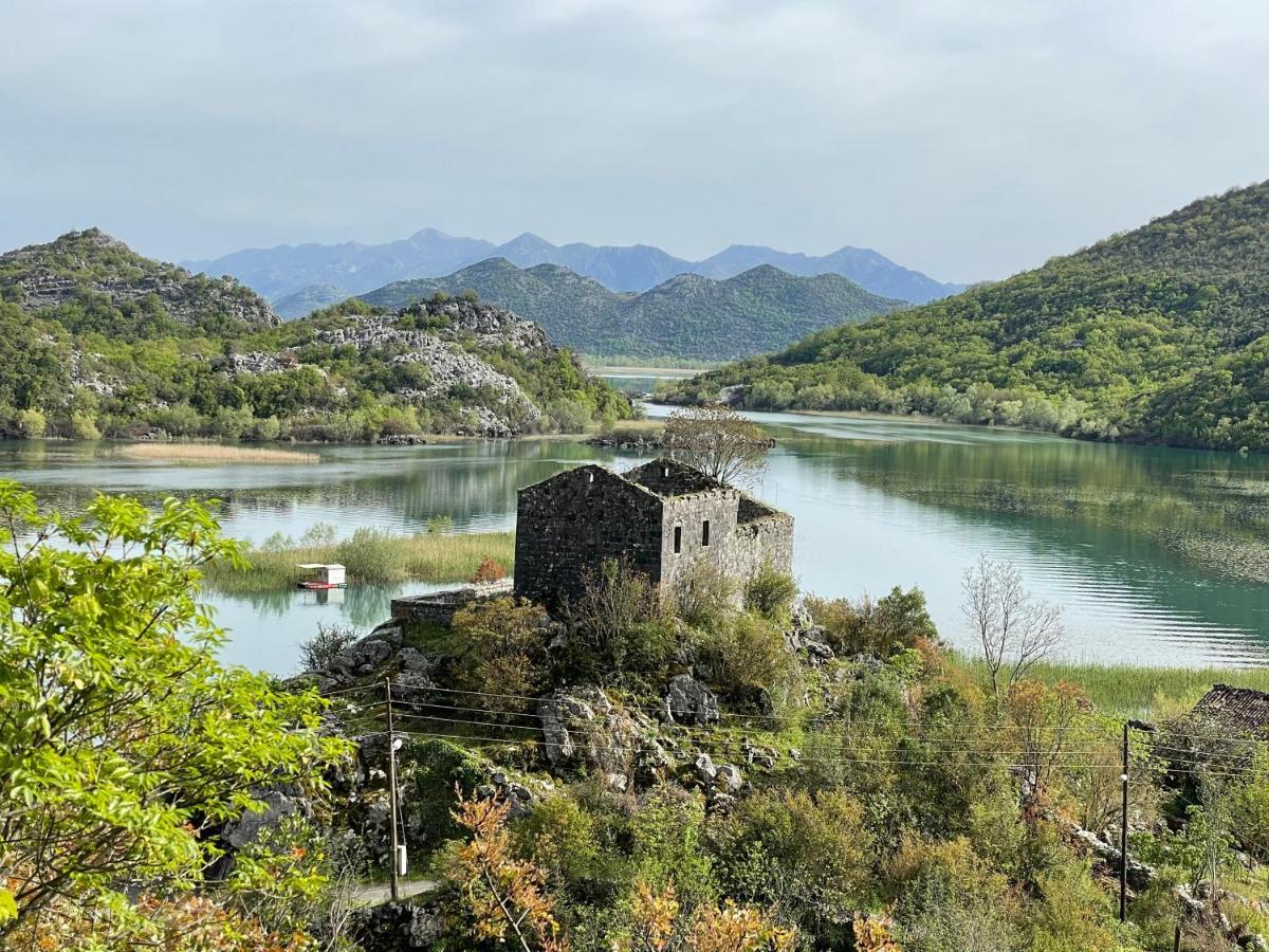 Lake House Puro Dodosi Екстериор снимка