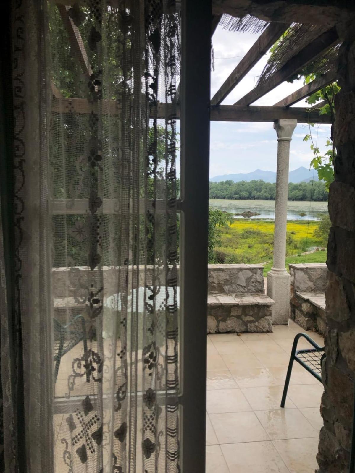 Lake House Puro Dodosi Екстериор снимка