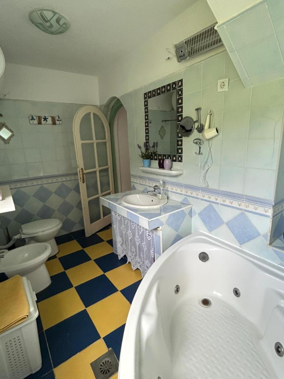 Lake House Puro Dodosi Екстериор снимка