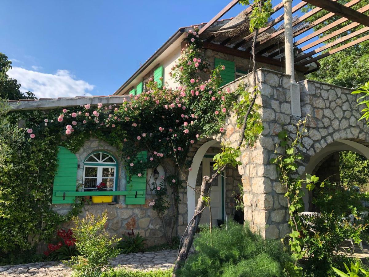 Lake House Puro Dodosi Екстериор снимка