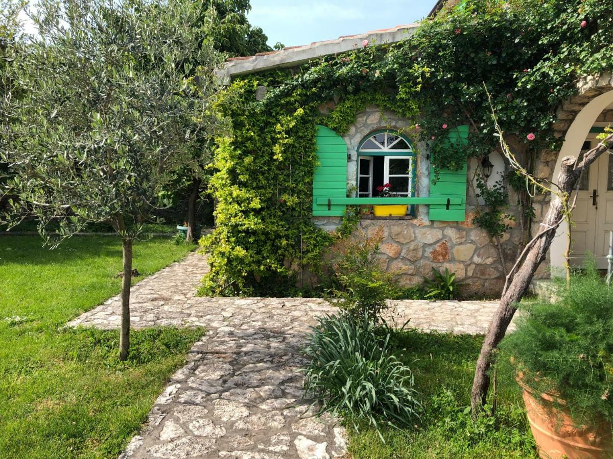Lake House Puro Dodosi Екстериор снимка